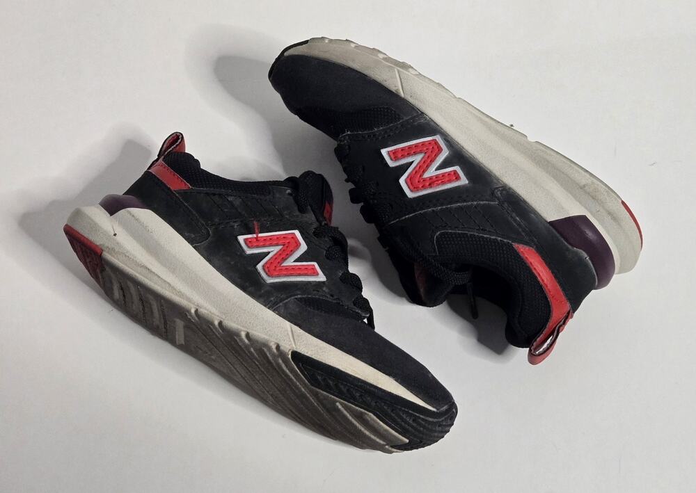 NEW BALANCE 009 Red Black White Little Kids Sneakers 11.5 C